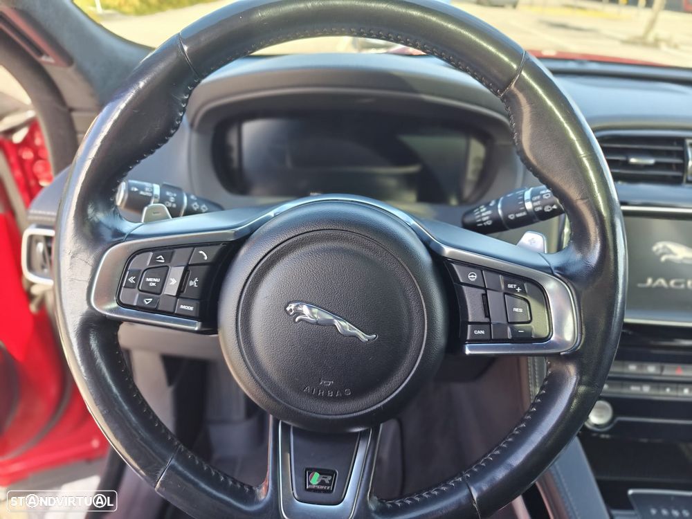 Jaguar F-Pace 20d Aut. R-Sport - 14