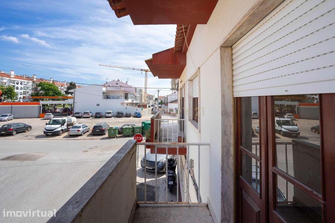 Apartamento T3+2 em Samora Correia | Conforto, Espaço e Excelente Loca - Grande imagem: 5/35