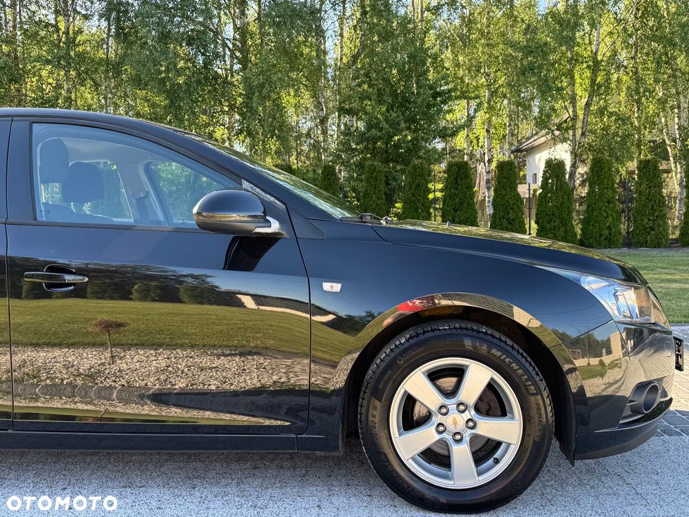Chevrolet Cruze 1.8 LT+ - 26