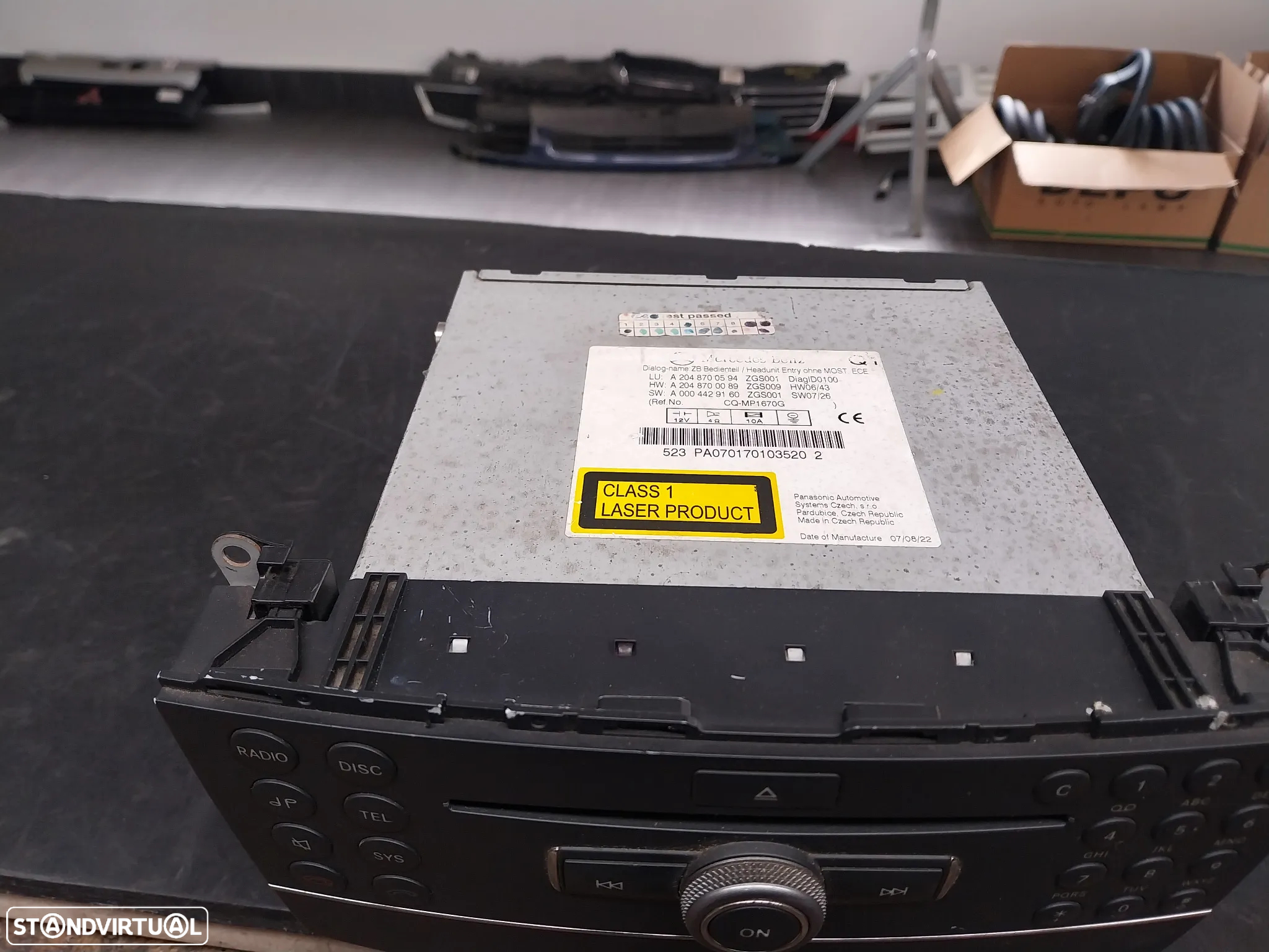 Radio Mercedes C W204 Ref: A204 870 05 94 - 6