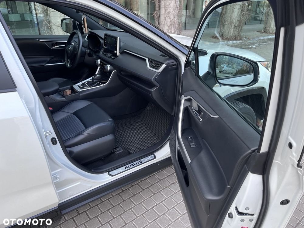 Toyota RAV4 - 22