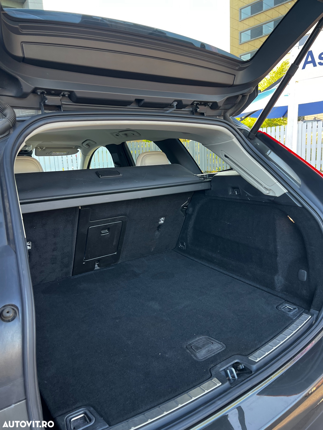 Volvo XC 60 D4 Geartronic Momentum Pro - 22