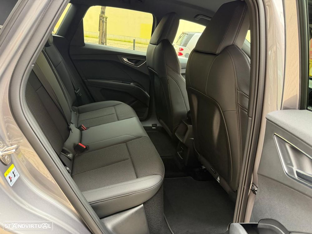 Audi Q4 e-tron 45 82 kWh SE Business Plus - 35