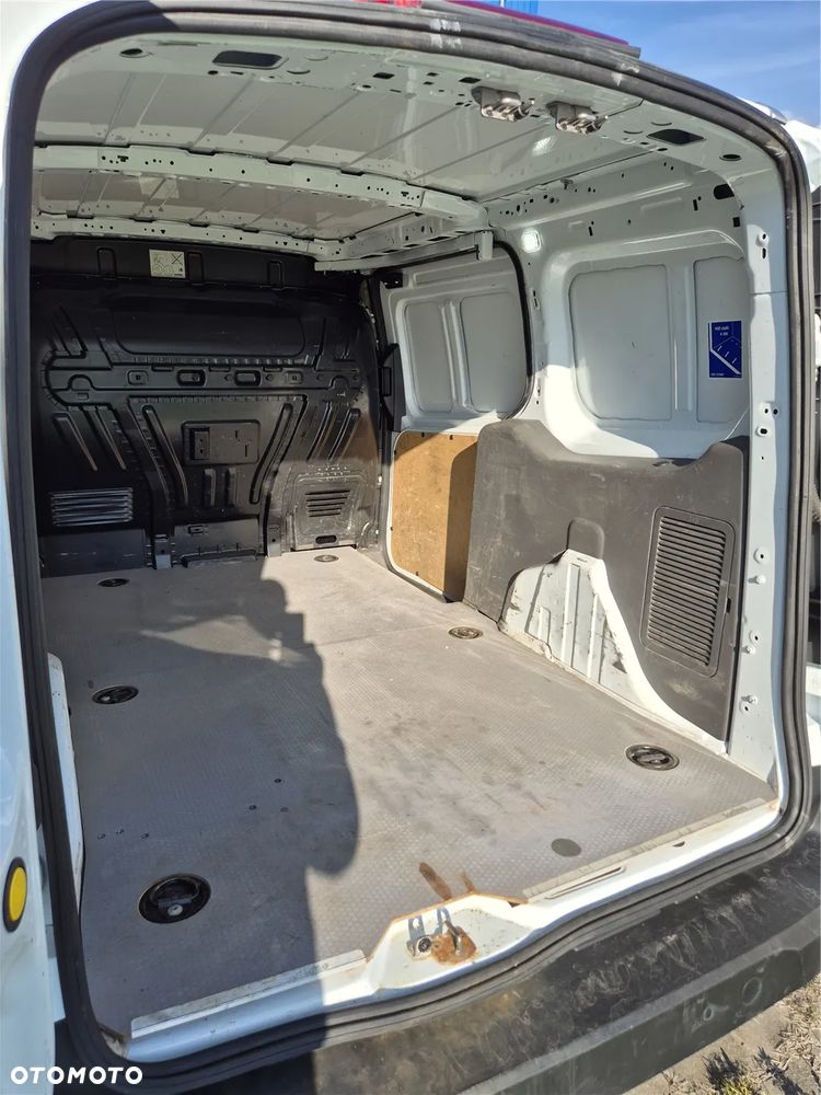 Ford Transit Connect - 14