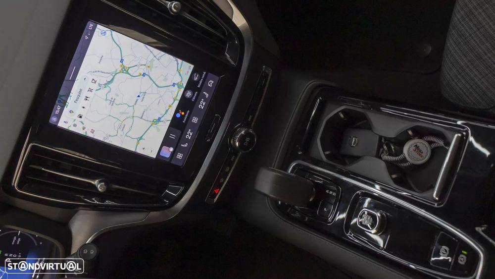 Volvo V60 2.0 T6 AWD TE Essential - 26