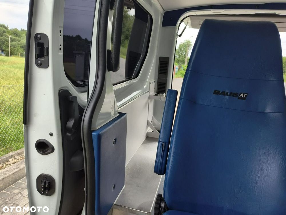 Renault Trafic - 28