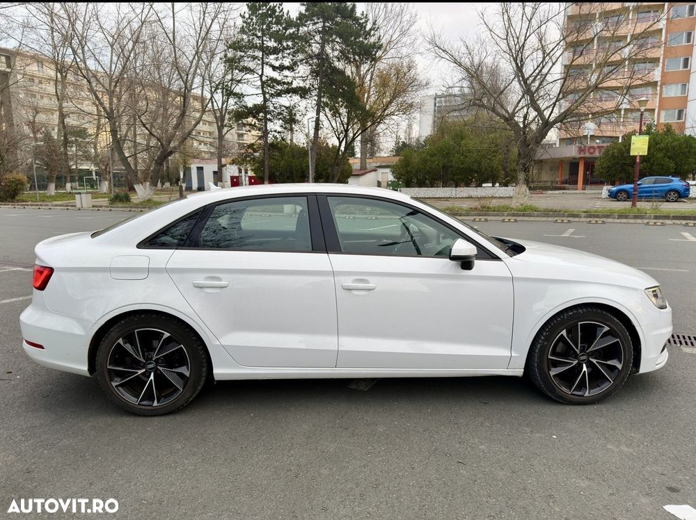 Audi A3 Limuzina 2.0 TDI S tronic S line Sportpaket - 4