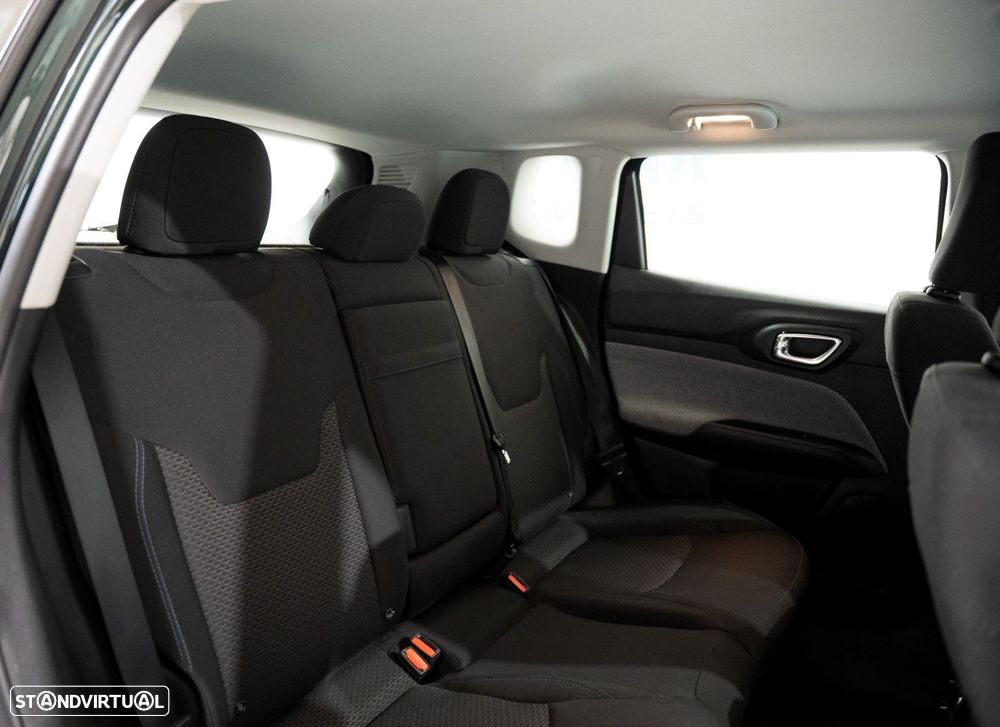 Jeep Compass 1.3 T Longitude - 13