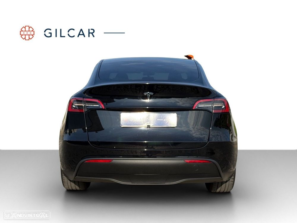 Tesla Model Y Standard RWD - 5