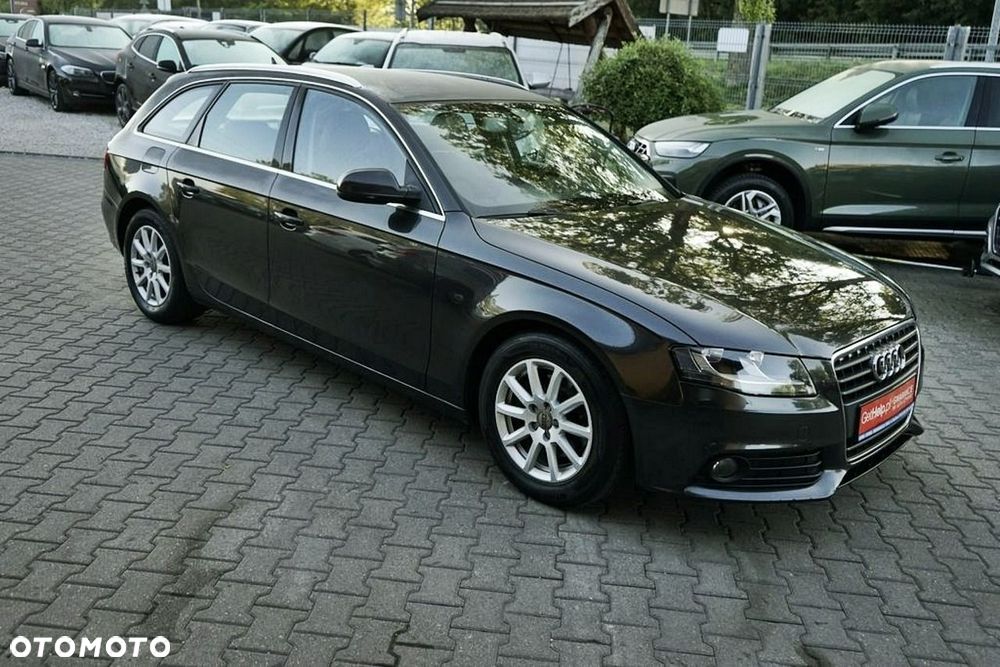 Audi A4 Avant - 8