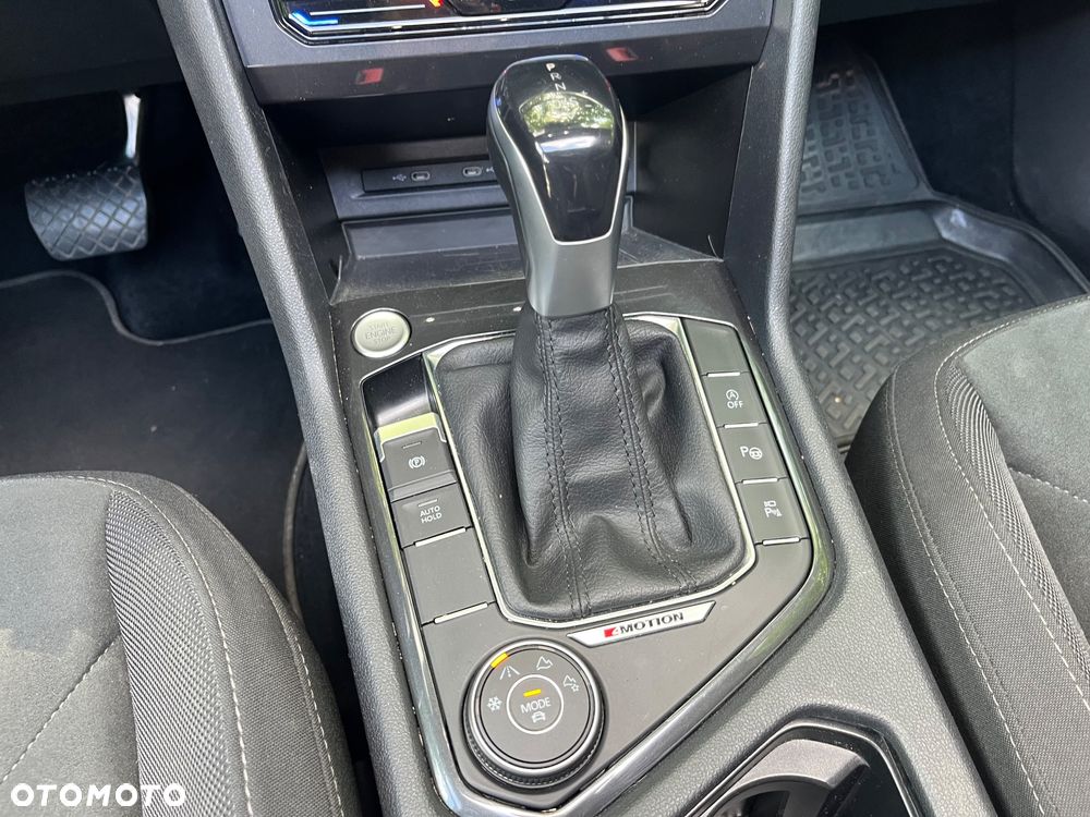 Volkswagen Tiguan Allspace 2.0 TSI 4Mot Elegance DSG - 22