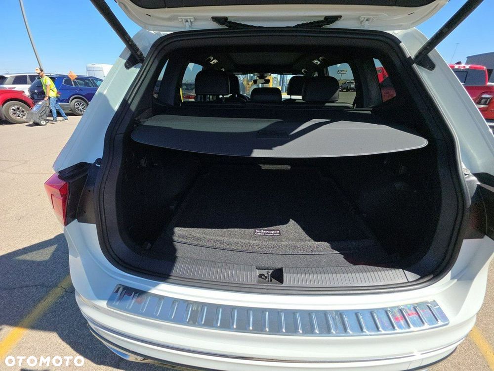 Volkswagen Tiguan - 13