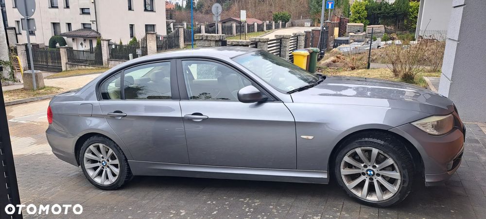 BMW Seria 3 318d DPF - 5