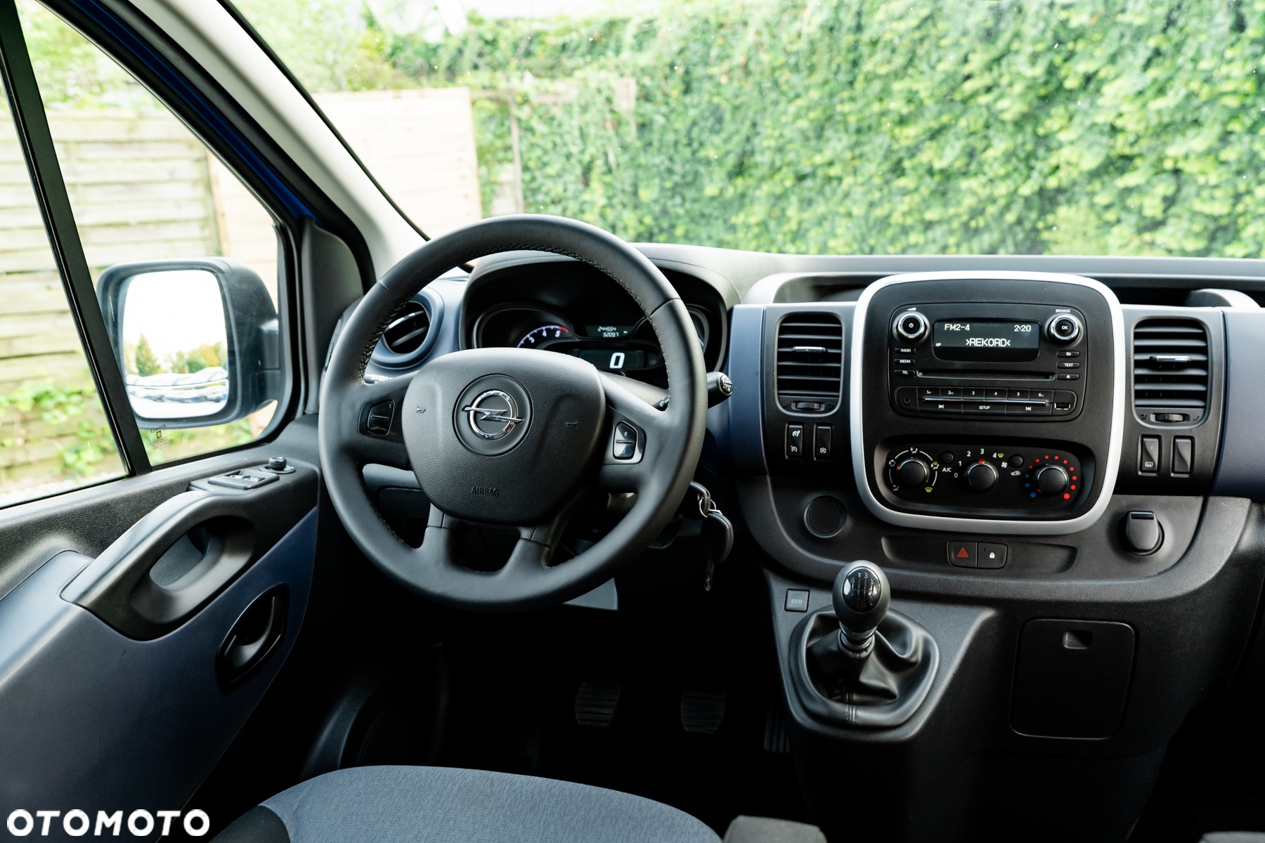 Opel Vivaro - 26