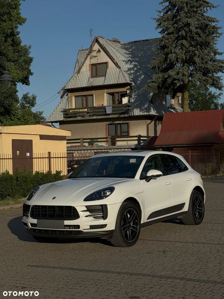 Porsche Macan Standard - 1