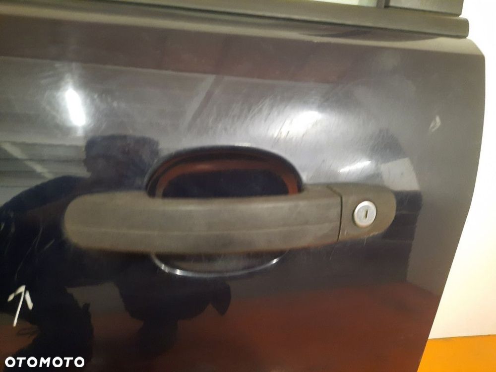 FORD FOCUS MK2 04-08 5D 1.6 TDCI DRZWI PRZÓD LEWE V3 - 6