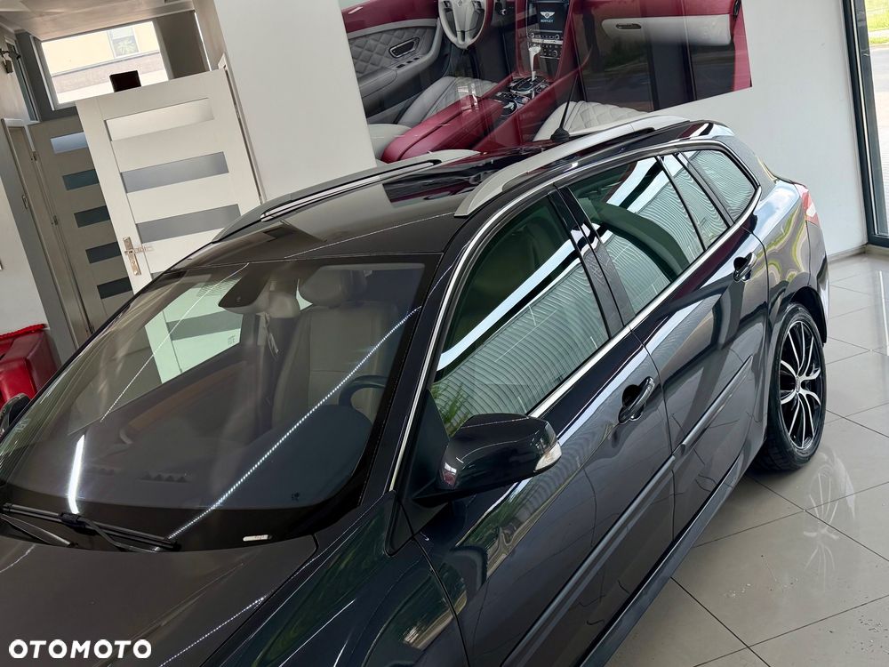 Renault Laguna 2.0 dCi Initiale - 36