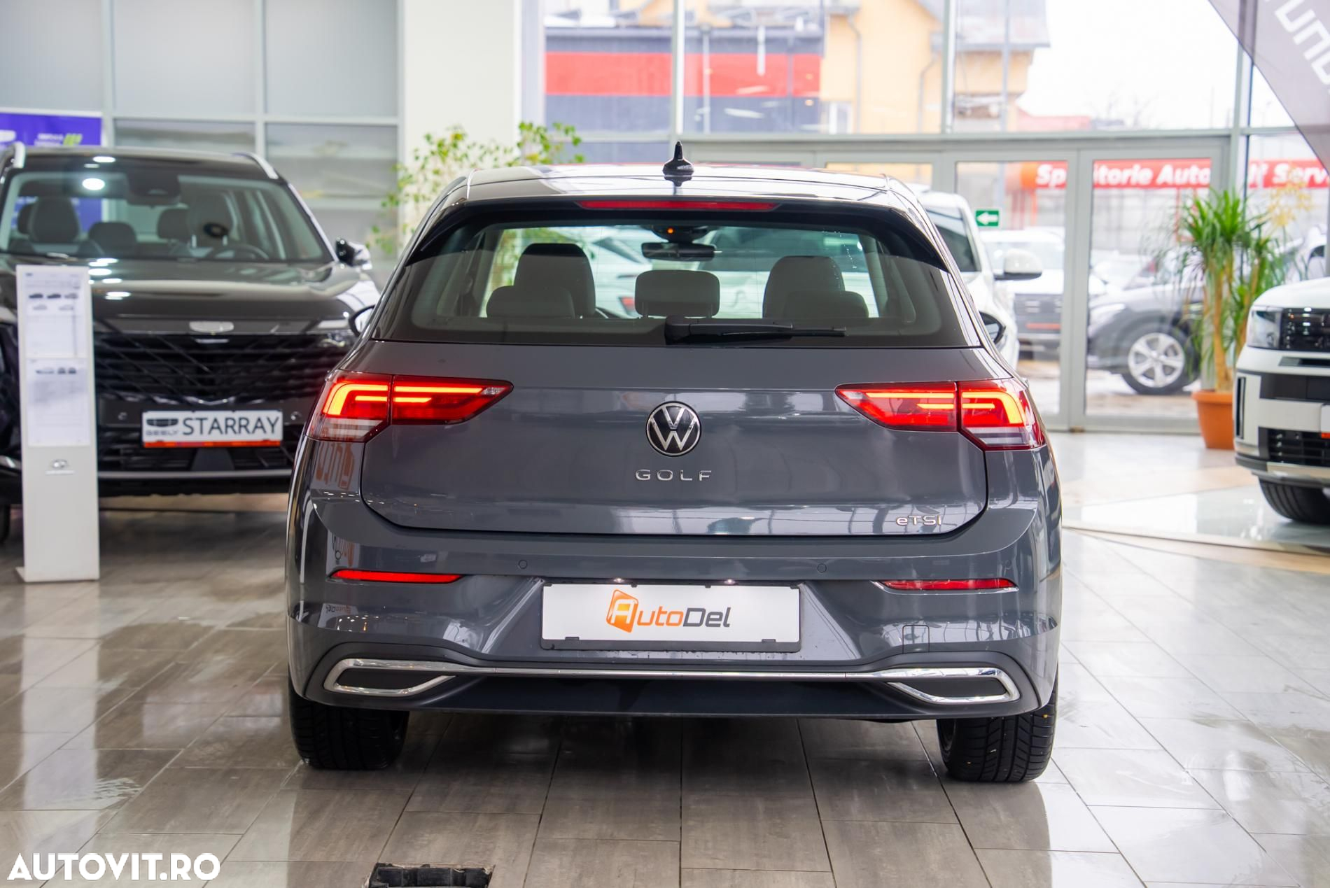 Volkswagen Golf 1.5 eTSI DSG MHEV Advanced - 12