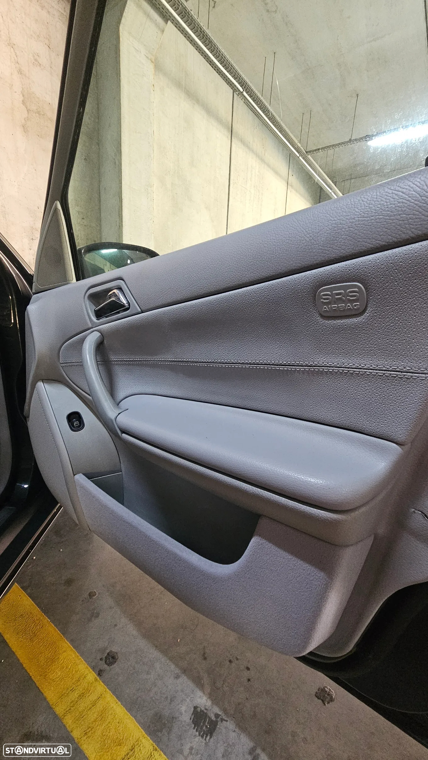 Mercedes-Benz C 180 Classic - 12