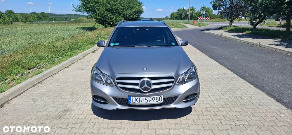 Mercedes-Benz Klasa E 250 CDI DPF BlueEFFICIENCY 7G-TRONIC Avantgarde - 2