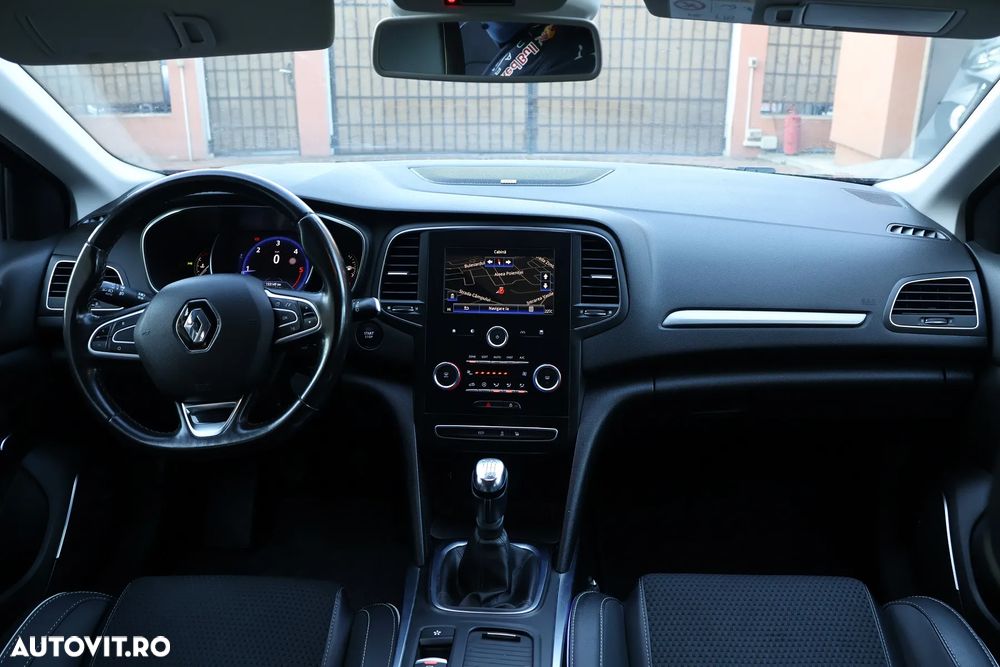 Renault Megane BLUE dCi 115 BOSE EDITION - 3