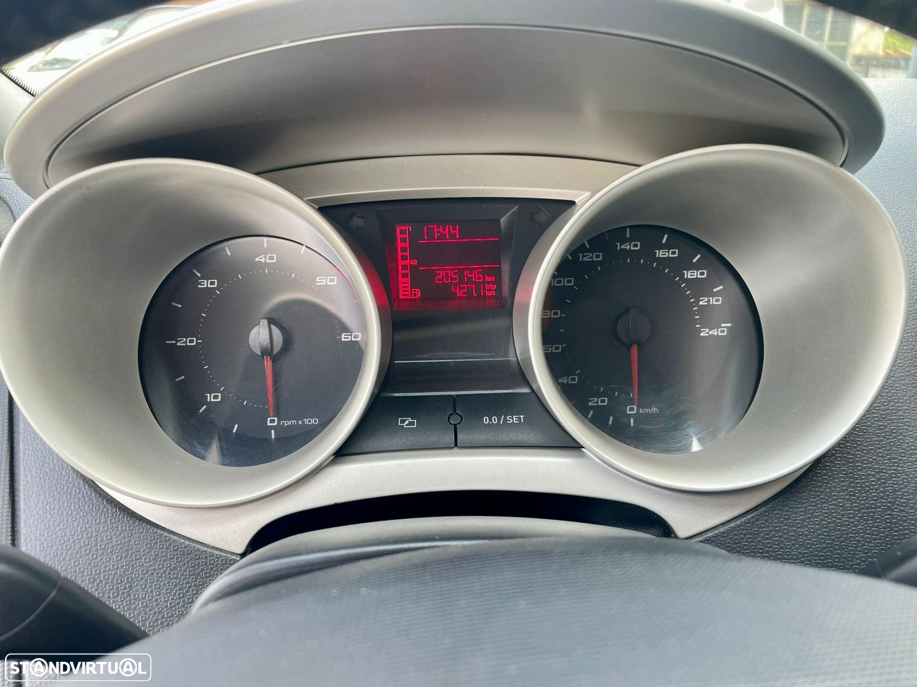 SEAT Ibiza 1.6 TDI 25 Anos DPF - 12