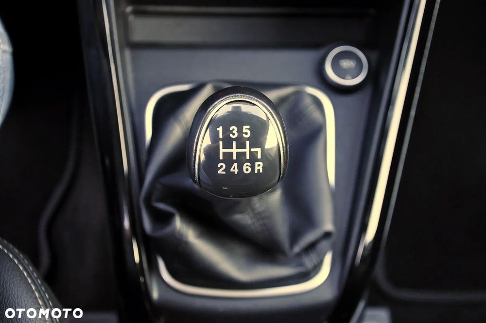 Ford EcoSport 1.0 EcoBoost TITANIUM X - 25