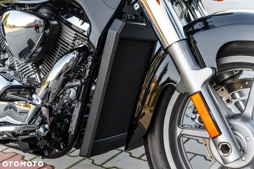 Suzuki VL 1500 Intruder LC - Boulevard C90 - 33
