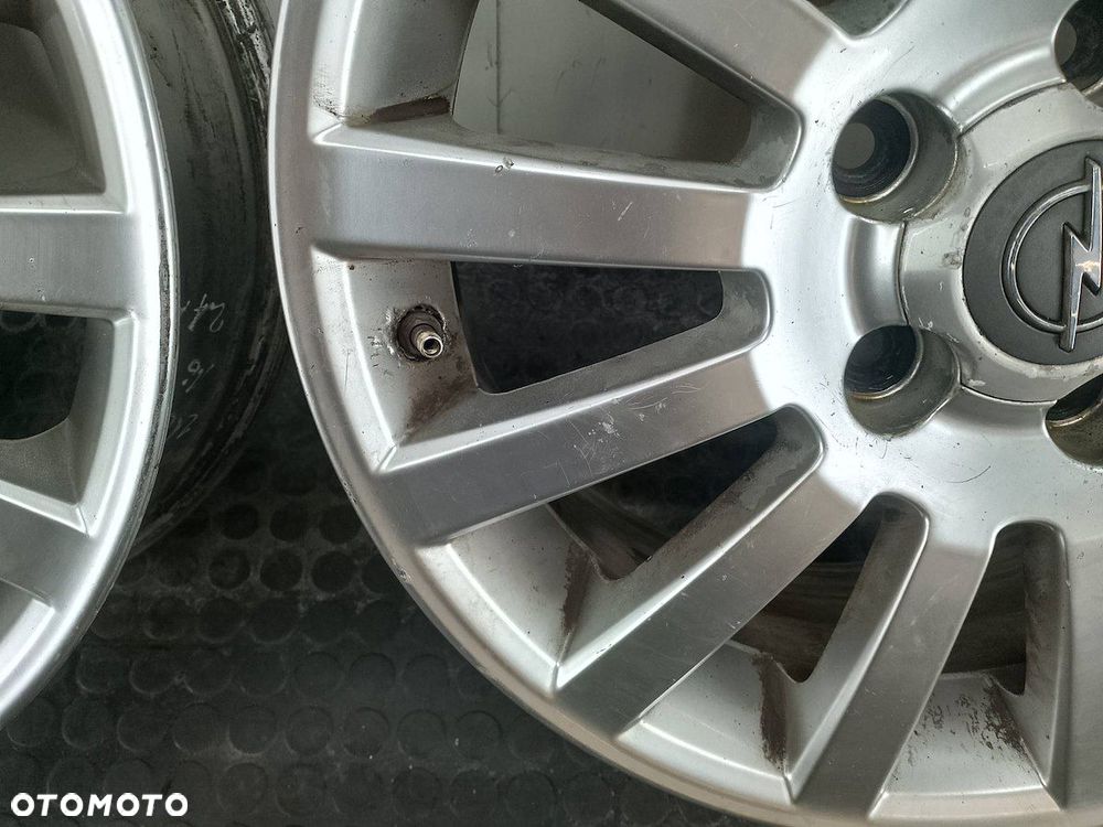 FELGI ALUMINIOWE KOMPLET 16 OPEL ZAFIRA B - 10