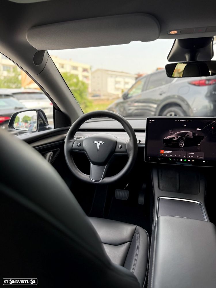 Tesla Model Y Long Range Tração Integral - 28