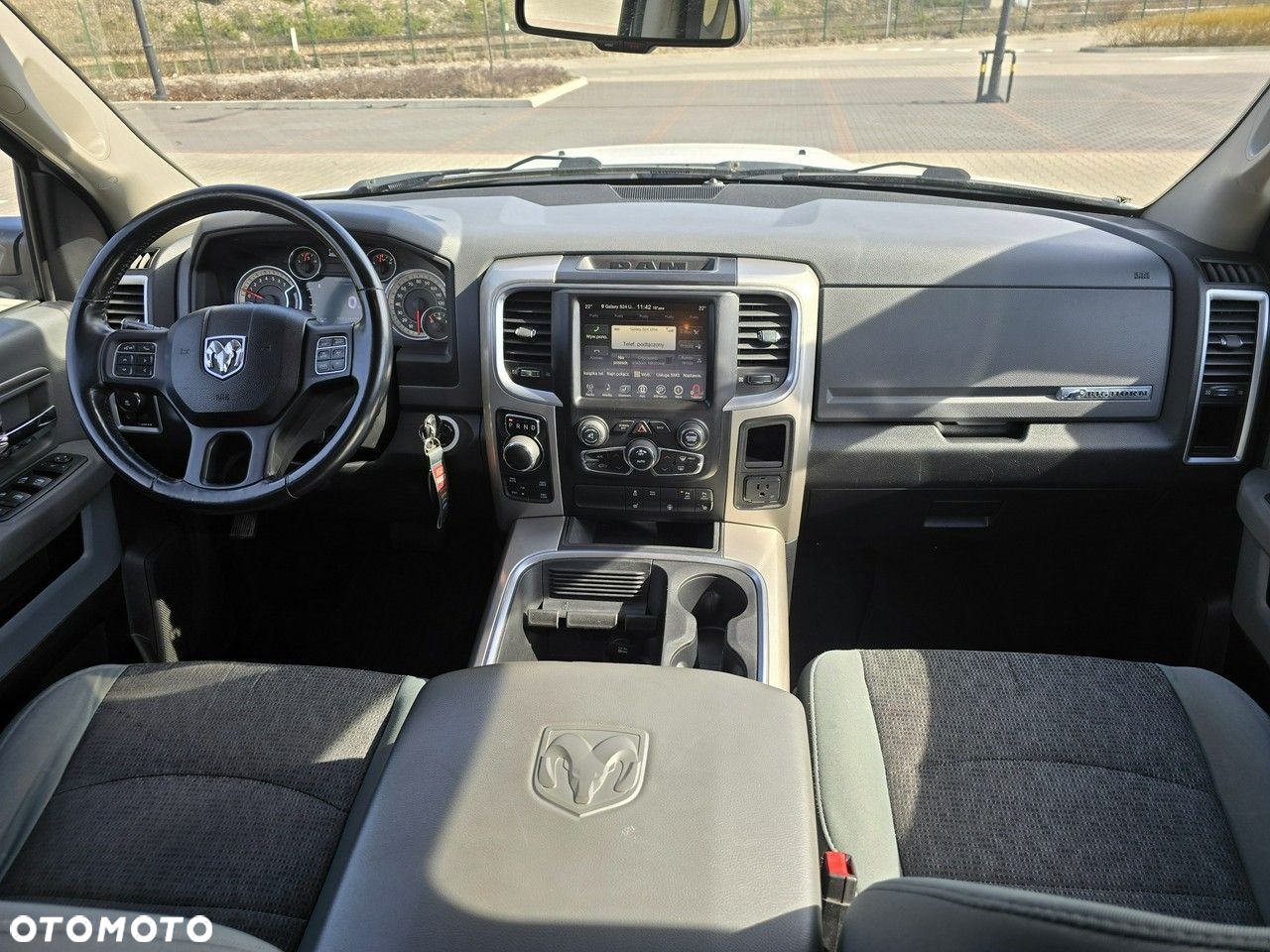 Dodge RAM 1500 5.7 4x4 - 8