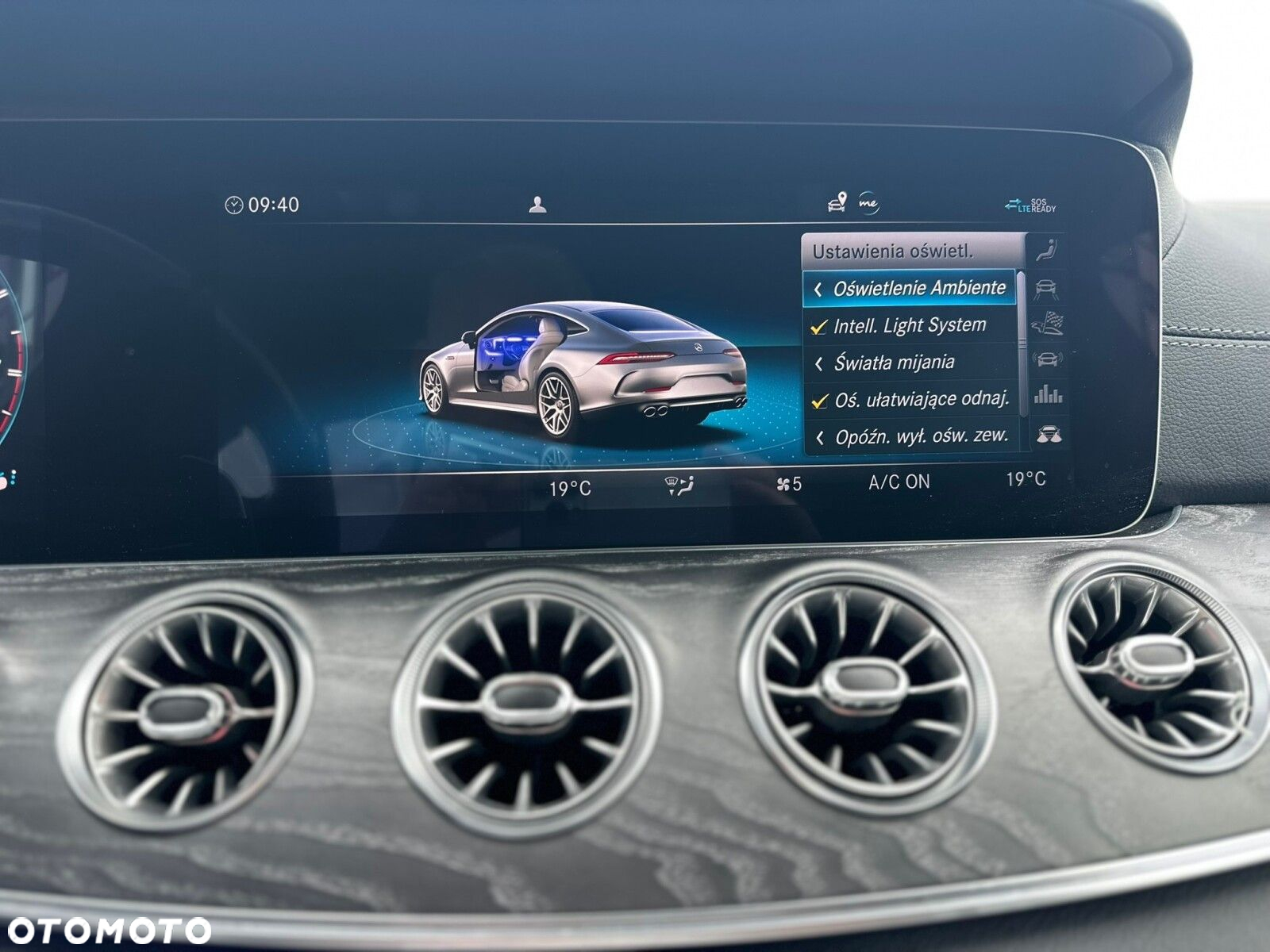 Mercedes-Benz AMG GT 43 4-Matic+ - 26