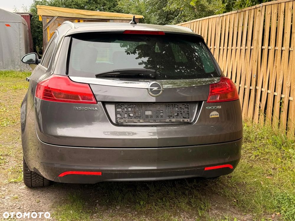 Opel Insignia 2.0 CDTI - 12