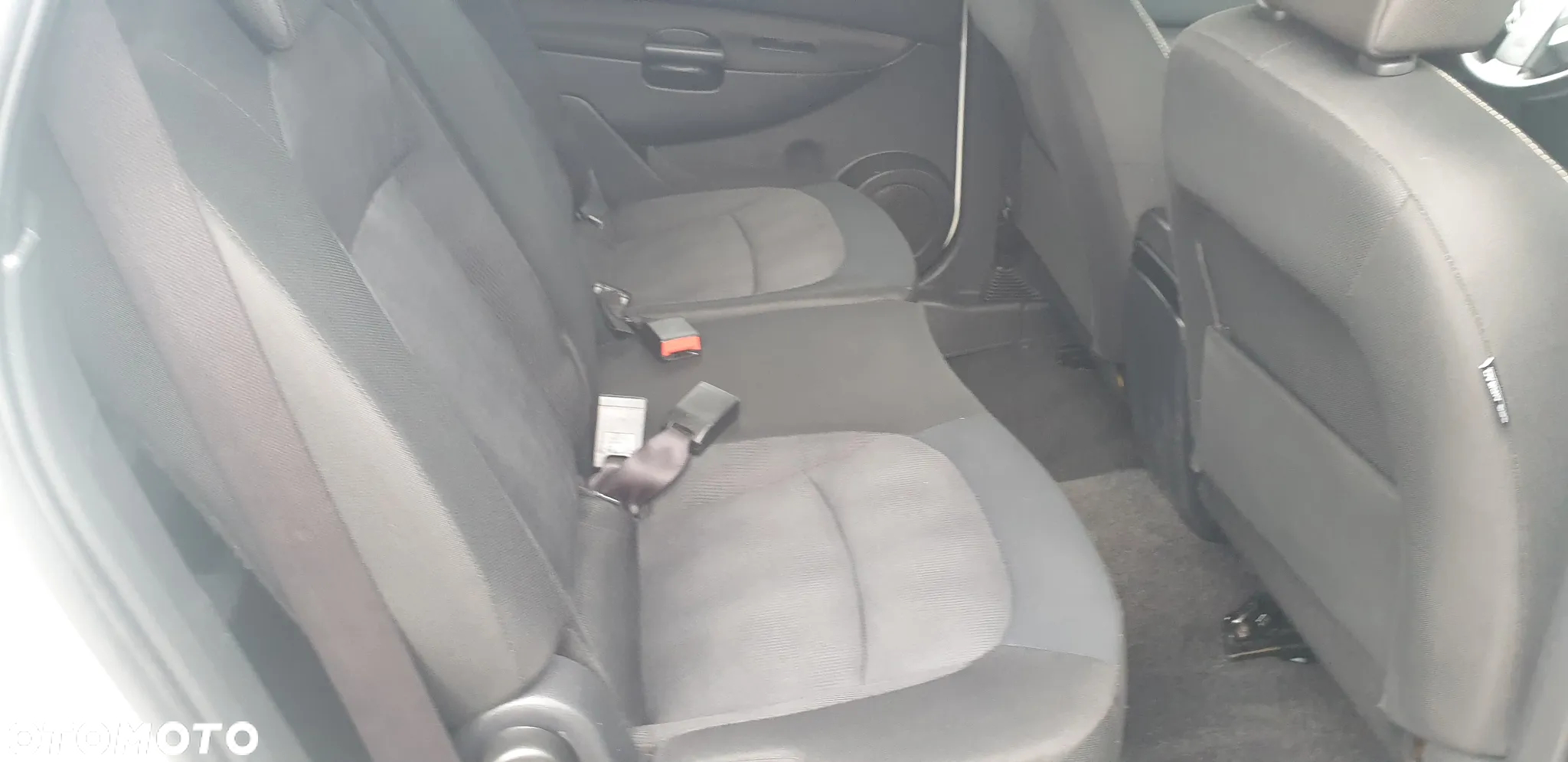 Nissan Qashqai+2 - 12