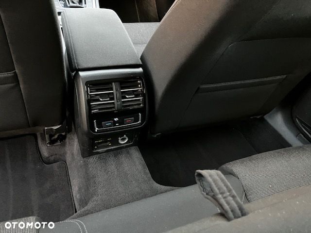 Volkswagen Passat 2.0 TDI BMT Comfortline DSG - 17