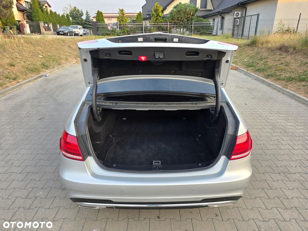 Mercedes-Benz Klasa E 300 BlueTec Hybrid - 13