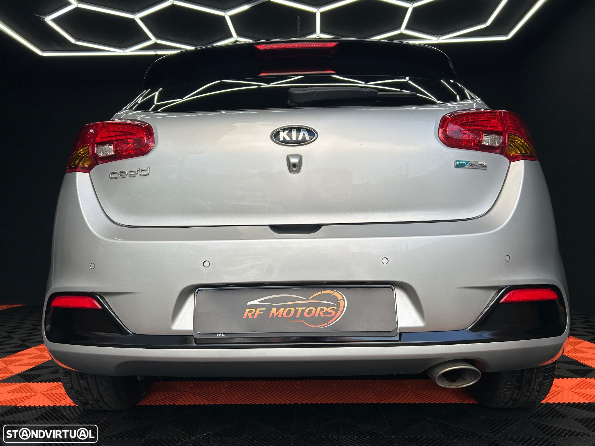 Kia Ceed 1.6 CRDi ECO - 23