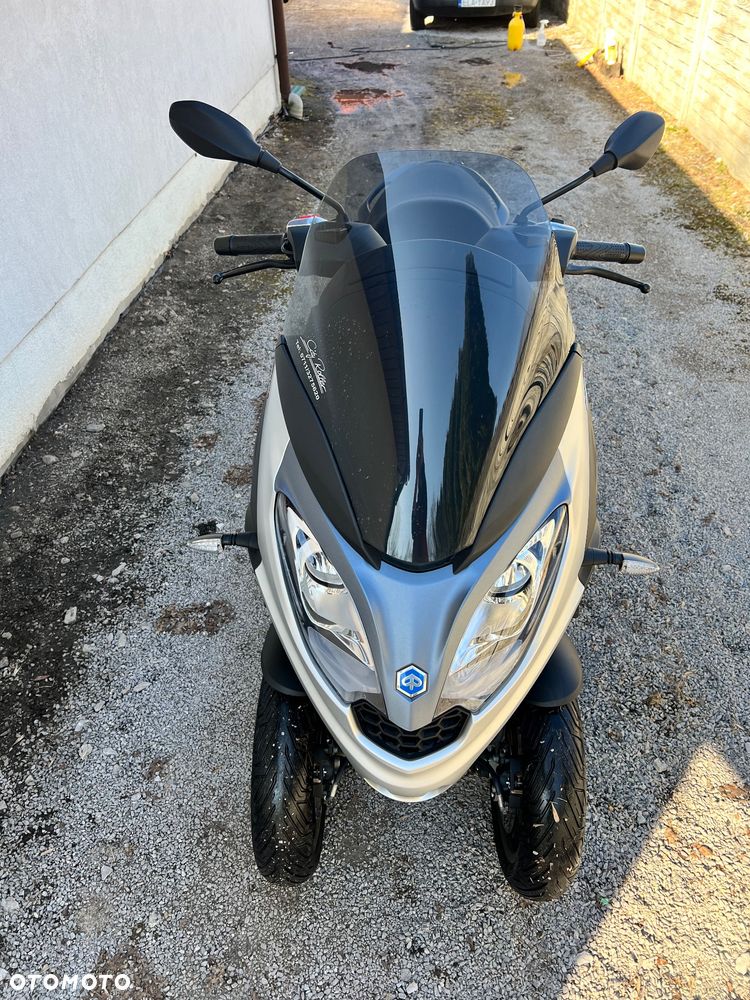 Piaggio MP-3 - 5