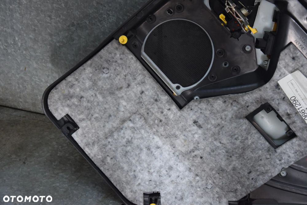 JEEP GRAND CHEROKEE WJ BOCZEK LEWY PRAWY TYŁ KPL. - 23