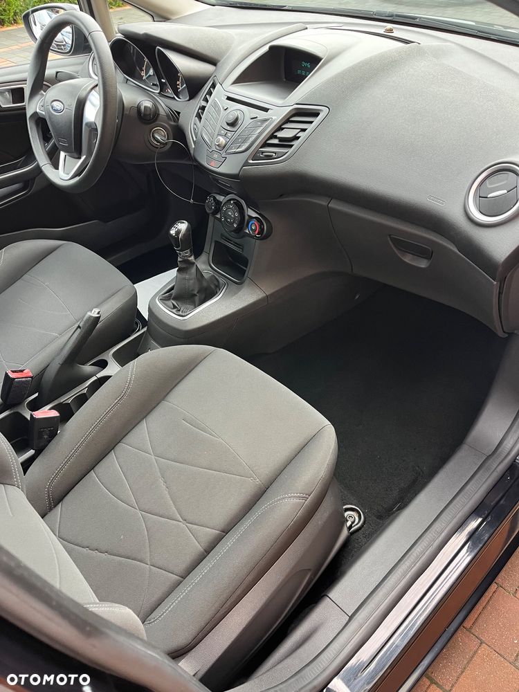 Ford Fiesta 1.25 Ghia - 12