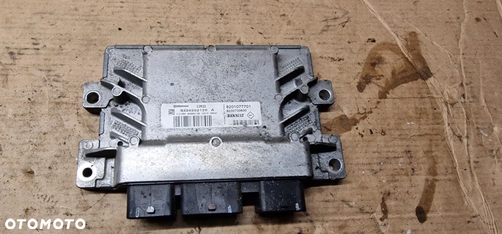 Komputer sterownik silnika Renault Clio III Lift 1.2 TCE 8201077701 8200700600 - 1
