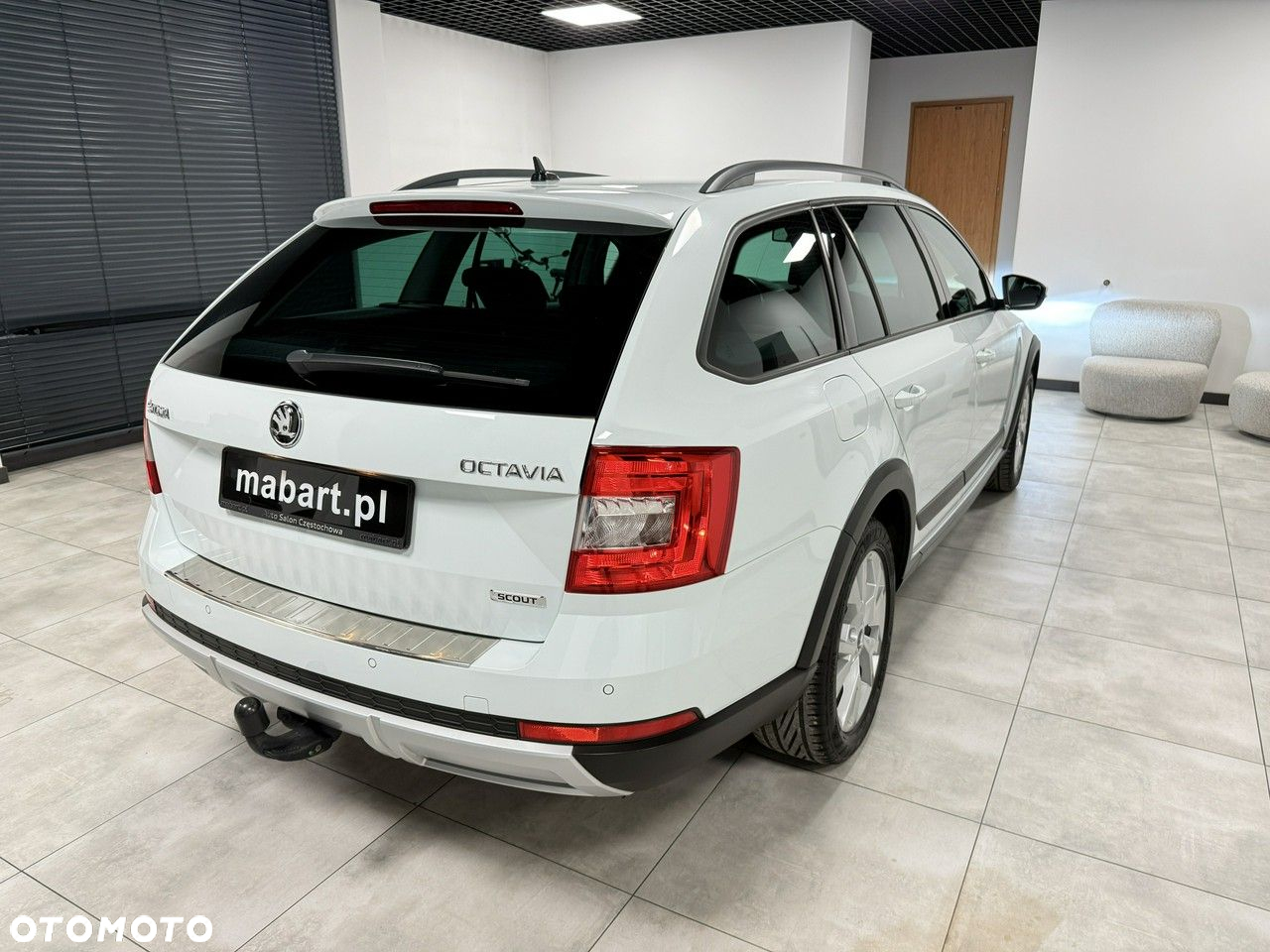 Skoda Octavia Combi 2.0 TDI 4x4 DSG Scout - 5