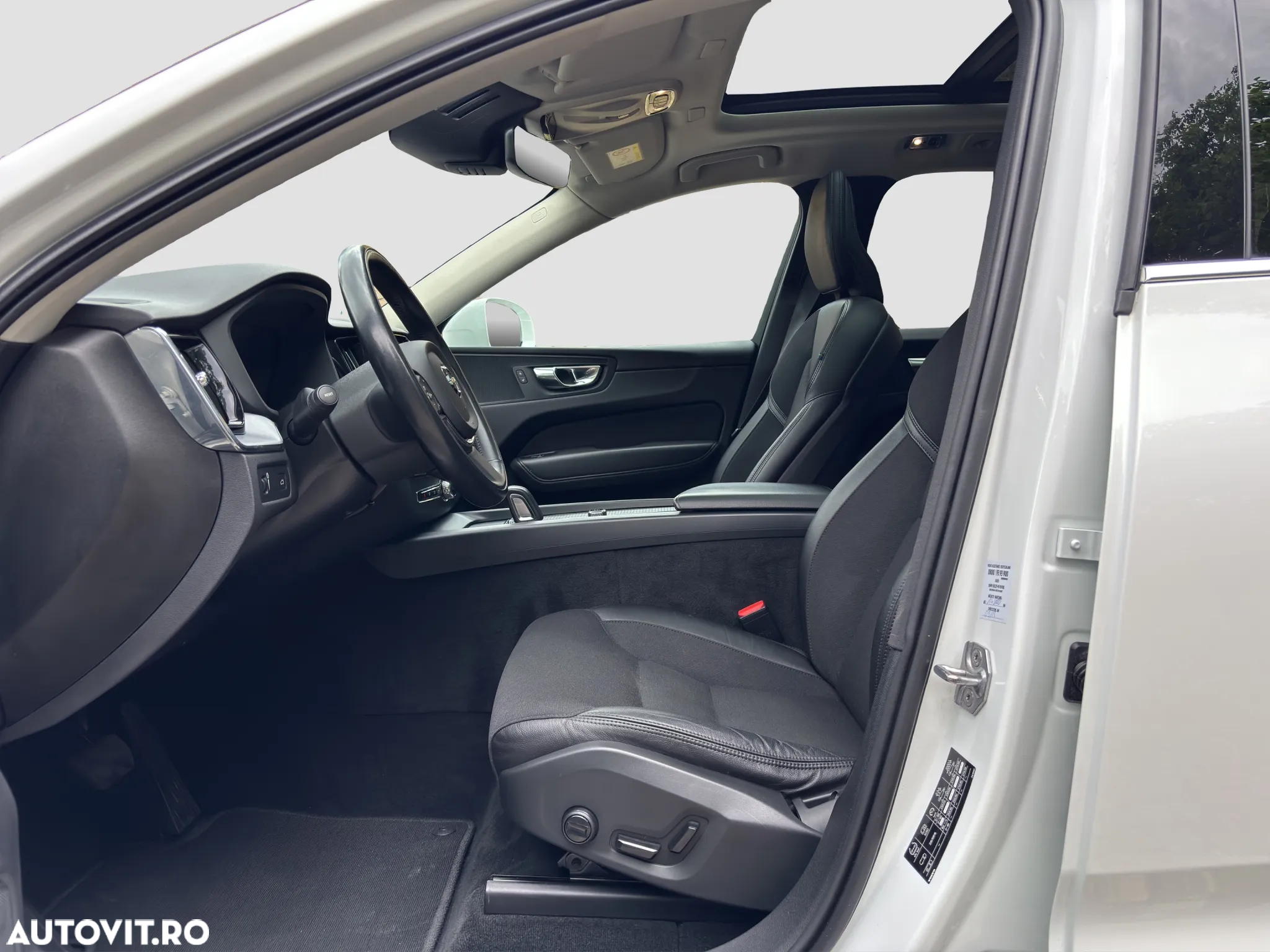 Volvo XC 60 B4 D Geartronic Momentum Pro - 6