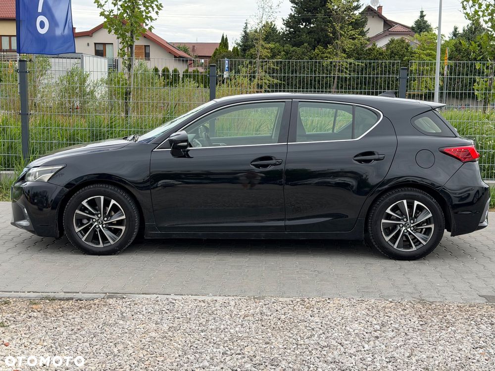 Lexus CT - 2