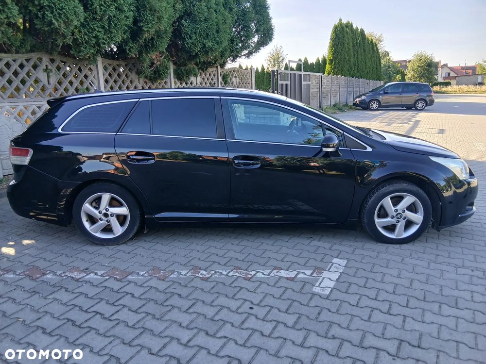 Toyota Avensis - 3