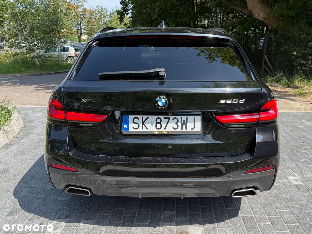 BMW Seria 5 520d xDrive - 6