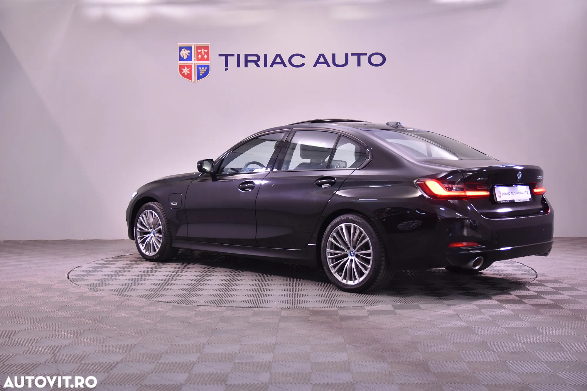 BMW Seria 3 330e xDrive AT PHEV - 3