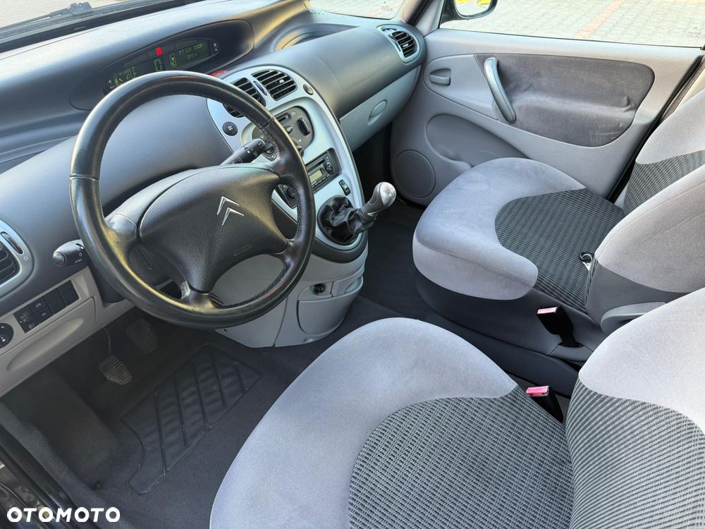 Citroën Xsara Picasso 1.6 16V Impress - 9