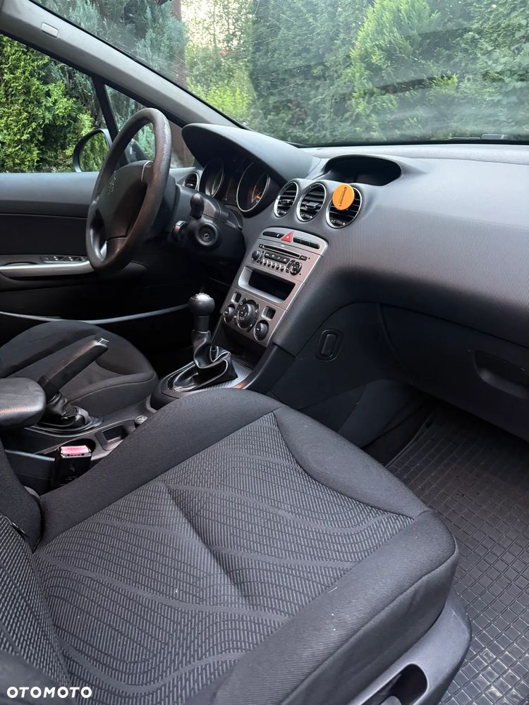 Peugeot 308 1.6 Trendy - 12