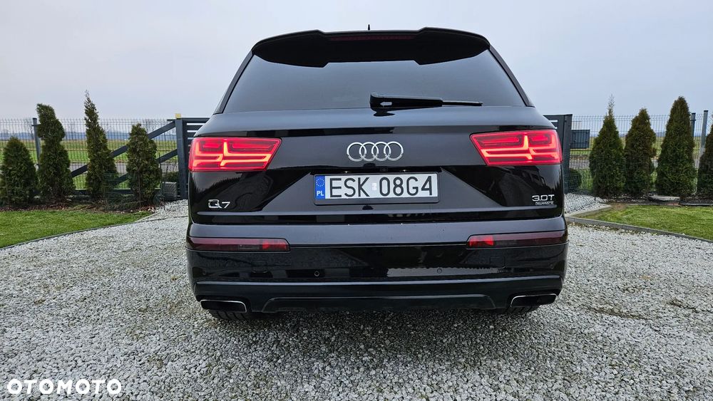 Audi Q7 3.0 TFSI Quattro Tiptr - 6